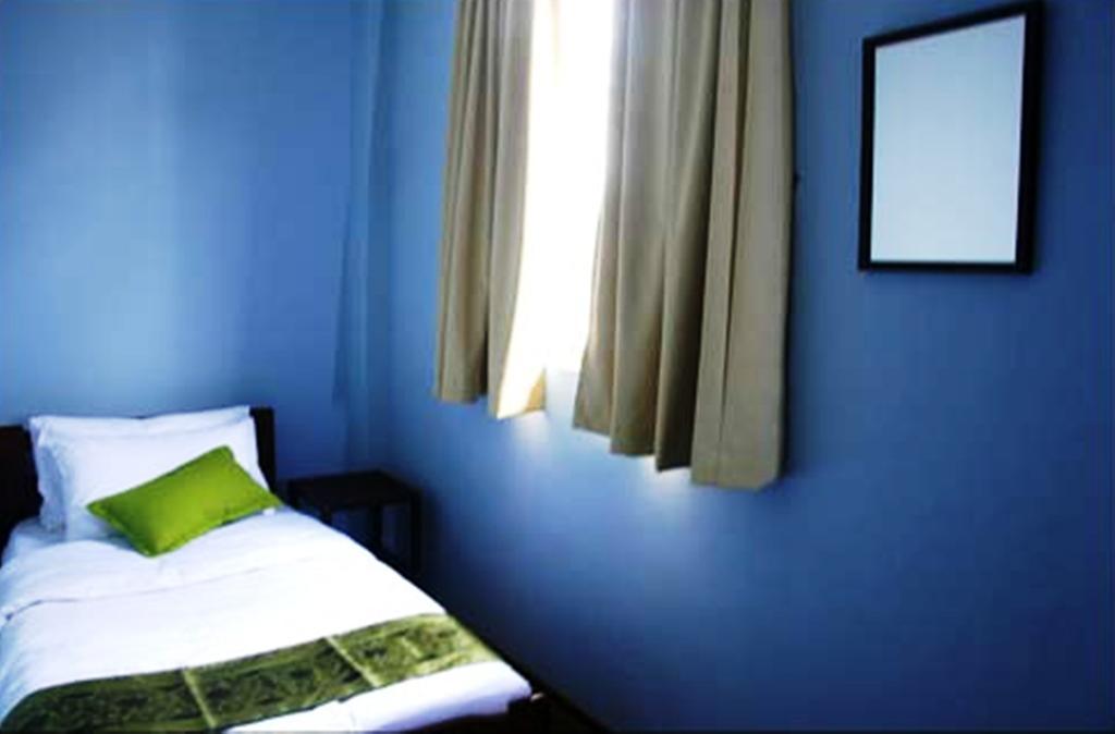 Beds Guesthouse Hostel Kuching Pokój zdjęcie