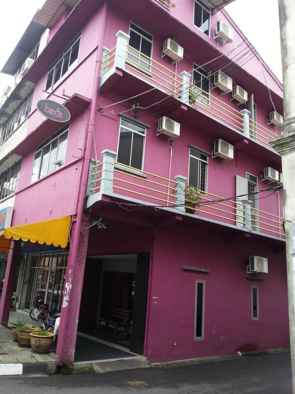 Beds Guesthouse Hostel Kuching Zewnętrze zdjęcie