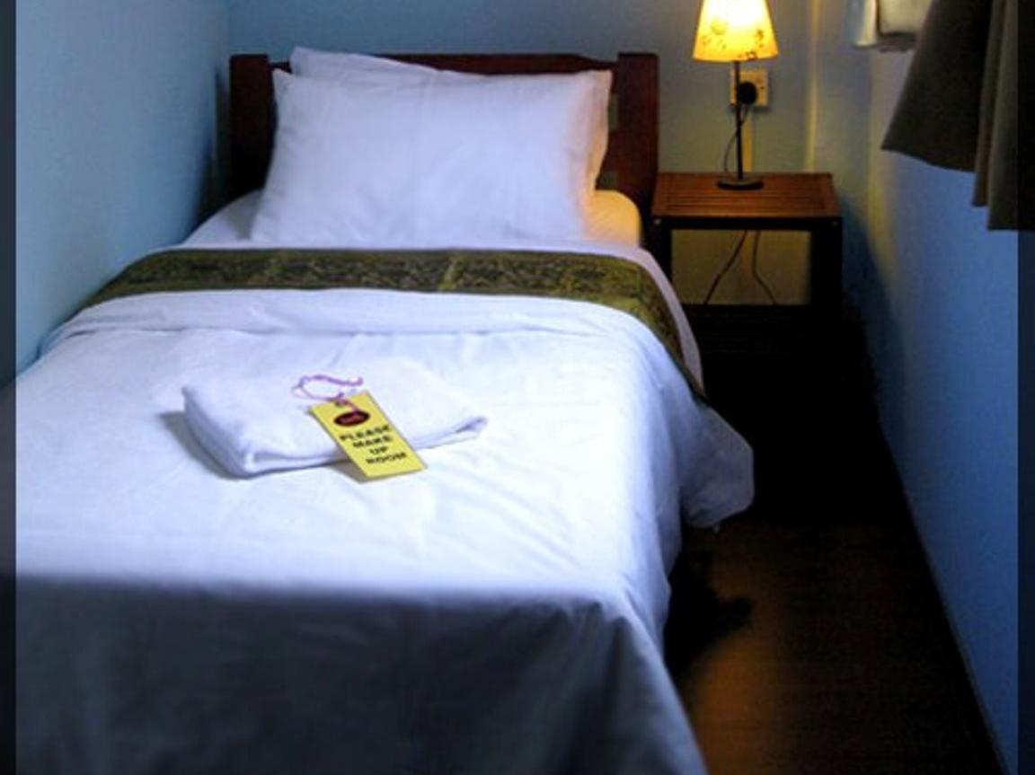 Beds Guesthouse Hostel Kuching Zewnętrze zdjęcie